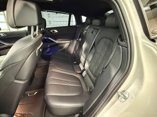 2023 BMW X6 40d III (G06) Рестайлинг, белый, 12499000 рублей, вид 3