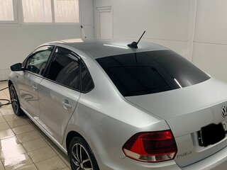 2018 Volkswagen Polo V Рестайлинг, серебристый, 1300000 рублей, вид 4