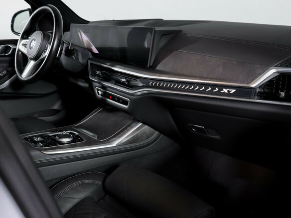 2022 BMW X7 40i I (G07) Рестайлинг, серый, 10488475 рублей - вид 8