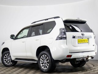 2016 Toyota Land Cruiser Prado 150 Series Рестайлинг 1, белый, 3499000 рублей, вид 4