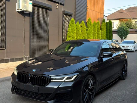 2020 BMW 5 серии 540i VII (G30/G31/G38) Рестайлинг, серый, 5550000 рублей, вид 1