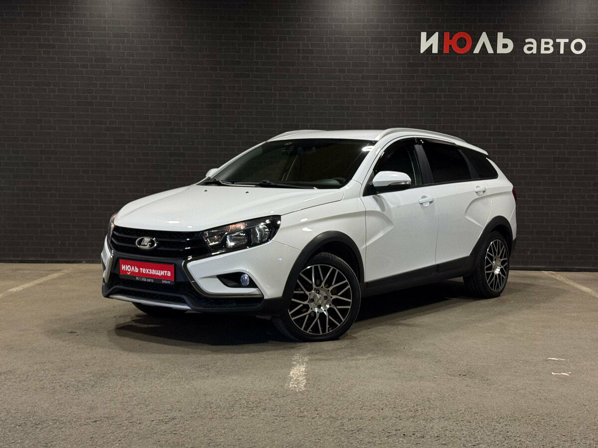 Открыть фотографии: Lada (ВАЗ) Vesta I