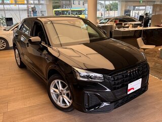 2022 Audi Q2 35 TFSI I Рестайлинг, чёрный, 1663203 рублей, вид 4