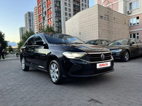 2020 Volkswagen Polo VI, чёрный, 1180000 рублей, вид 3