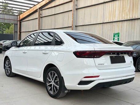 2023 Geely Emgrand II, белый, 950000 рублей, вид 3