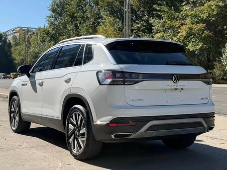 2022 Volkswagen Tayron I Рестайлинг, белый, 2600000 рублей, вид 4