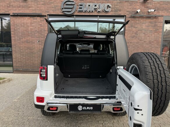 2026 BAIC BJ40 I Рестайлинг, белый - вид 23