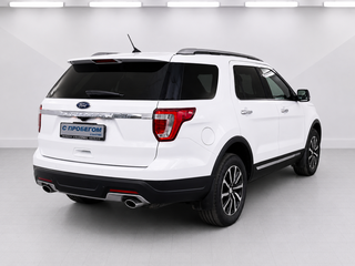 2019 Ford Explorer V Рестайлинг 2, белый, 2440000 рублей, вид 4