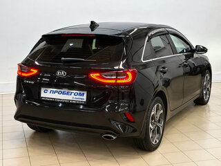 2021 Kia Ceed III, чёрный, 1749000 рублей, вид 4