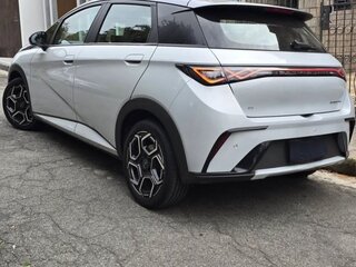 2024 BYD Dolphin 44.9 kWh I, серебристый, 1585000 рублей, вид 4
