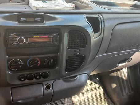 2003 Ford Transit, белый, 540000 рублей, вид 2