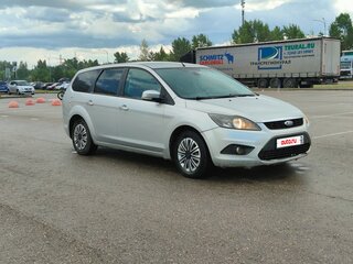 2009 Ford Focus II Рестайлинг, серебристый, 330000 рублей, вид 2