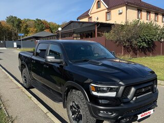 2023 Ram 1500 Crew Cab eTorque V, чёрный, 7999000 рублей, вид 3