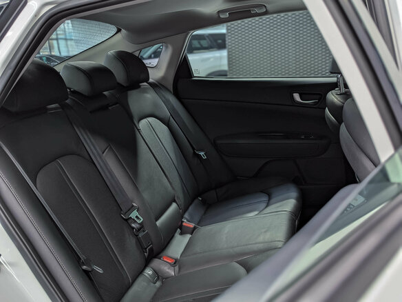 2019 Kia Optima IV Рестайлинг, белый, 1980000 рублей - вид 33