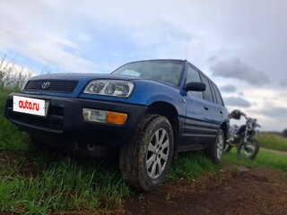 1996 Toyota RAV4 I (XA10), голубой, 450000 рублей, вид 1