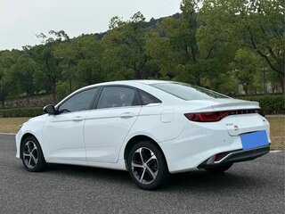 2022 Geely Emgrand L I, белый, 1005000 рублей, вид 3