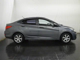 2013 Hyundai Solaris I, серый, 429000 рублей, вид 4