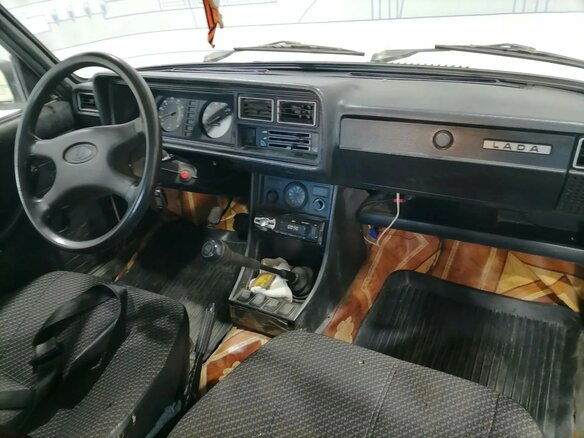 2010 Lada (ВАЗ) 2107, белый, 90000 рублей - вид 9