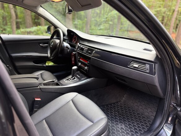 2009 BMW 3 серии 320i V (E90/E91/E92/E93) Рестайлинг, чёрный - вид 10
