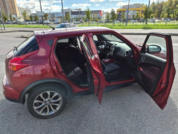 2014 Nissan Juke I, красный - вид 5