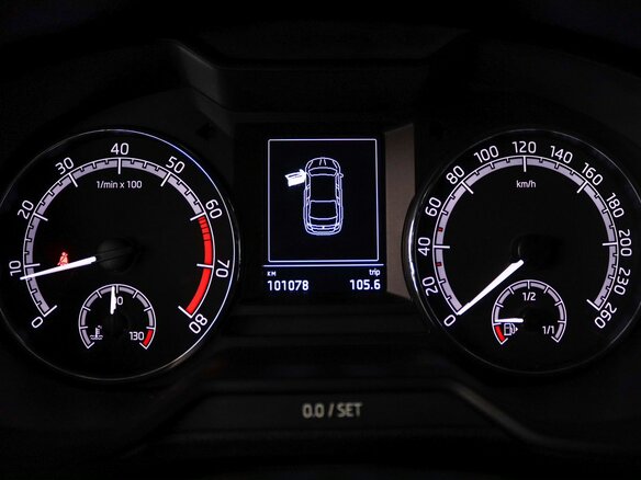 2019 Skoda Octavia III (A7) Рестайлинг, белый, 1430000 рублей - вид 16