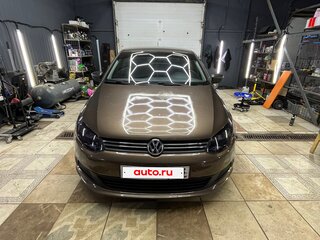 2015 Volkswagen Polo V, коричневый, 600000 рублей, вид 2