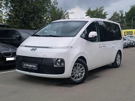 Hyundai Staria I