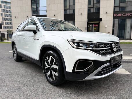 2023 Volkswagen Tayron I Рестайлинг, белый, 2590000 рублей, вид 3