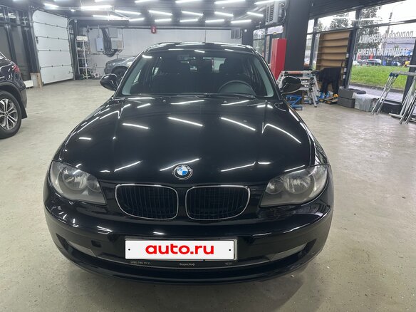 2010 BMW 1 серии 116i I (E81/E82/E87/E88) Рестайлинг, чёрный - вид 1
