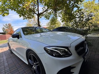 2017 Mercedes-Benz E-Класс 400 V (W213, S213, C238), белый, 4600000 рублей, вид 1