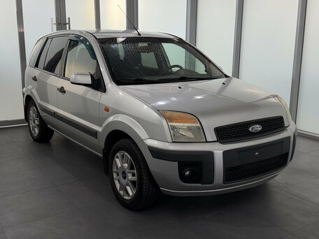 2007 Ford Fusion I Рестайлинг, серебристый, 900000 рублей, вид 1