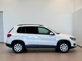 2014 Volkswagen Tiguan I Рестайлинг, белый, 1250000 рублей, вид 4