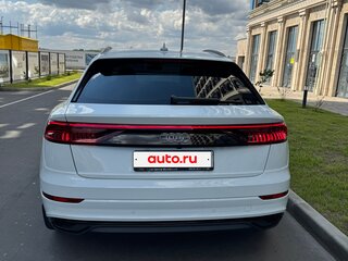 2019 Audi Q8 45 TDI I (4M), белый, 6850000 рублей, вид 3
