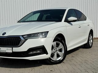 2021 Skoda Octavia IV (A8), белый, 2175000 рублей, вид 3