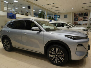 2026 Geely EX5 Гибрид EM-i, серый, 3829990 рублей, вид 4