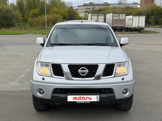 2007 Nissan Navara (Frontier) III (D40), серебристый, 1600000 рублей, вид 2