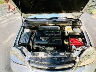 2010 Chevrolet Lacetti I, серебристый, 389000 рублей, вид 3