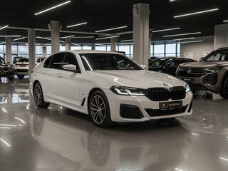 2020 BMW 5 серии 523d xDrive VII (G30/G31/G38) Рестайлинг, белый, 4810000 рублей, вид 2