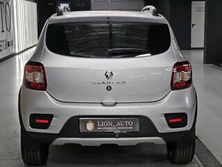 2019 Renault Sandero Stepway II Рестайлинг, серебристый, 1190000 рублей, вид 5