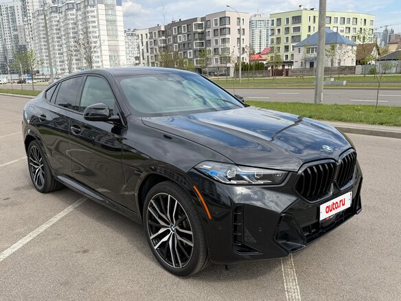 2023 BMW X6 40i III (G06) Рестайлинг, чёрный, 6400000 рублей - вид 4
