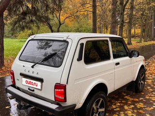 2018 Lada (ВАЗ) 2121 (4x4) I Рестайлинг, белый, 810000 рублей, вид 3