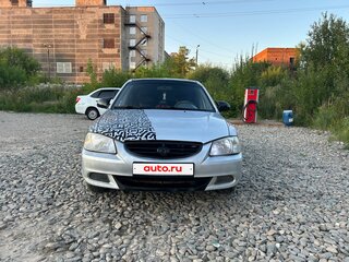 2003 Hyundai Accent ТагАЗ II, серебристый, 200000 рублей, вид 2