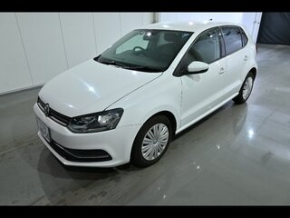 2015 Volkswagen Polo V Рестайлинг, белый, 610000 рублей, вид 2