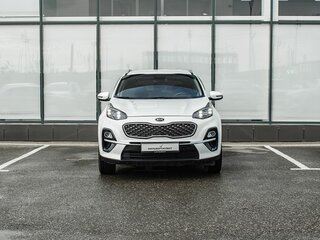 2020 Kia Sportage IV Рестайлинг, белый, 1860000 рублей, вид 3