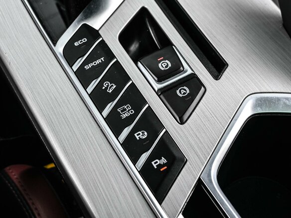 2021 Geely Coolray I, чёрный - вид 21