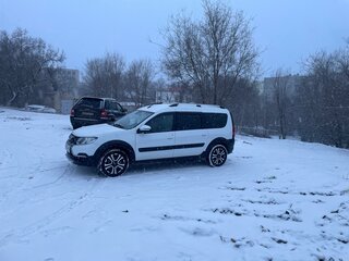 2021 Lada (ВАЗ) Largus Cross I Рестайлинг, белый, 1300000 рублей, вид 4