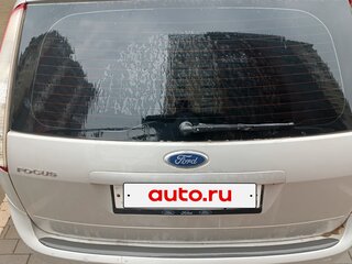2010 Ford Focus II Рестайлинг, серебристый, 350000 рублей, вид 3