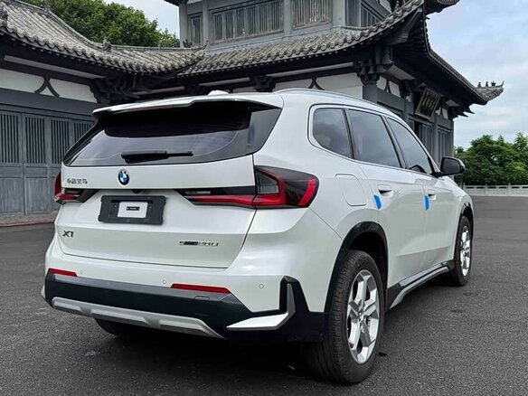 2023 BMW X1 20Li sDrive III (U11/U12), белый - вид 3