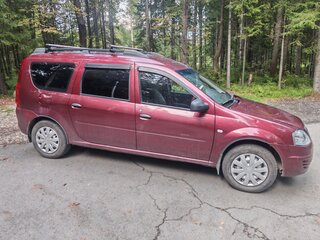2014 Lada (ВАЗ) Largus I, красный, 500000 рублей, вид 3