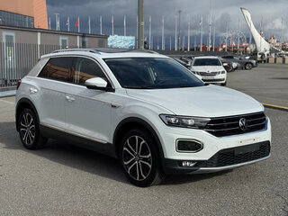 2022 Volkswagen T-Roc I Рестайлинг, белый, 1740000 рублей, вид 3